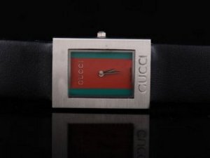 Replica Gucci Watch Classic Fashional Quartz Movement Silver Case with Red/Green Dial and Black Leat