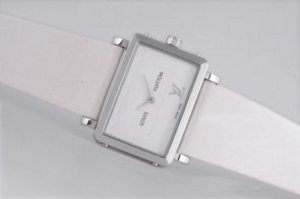 Replica Louis Vuitton Classic Watch White Dial-Lady Size