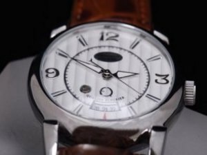 Replica Parmigiani Watch Qualite Fleurier Chronometer Automatic White Dial and White Bezel