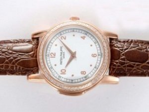 Replica Patek Philippe Klocka Classic Rose Gold mål Diamond Bezel med vit urtavla